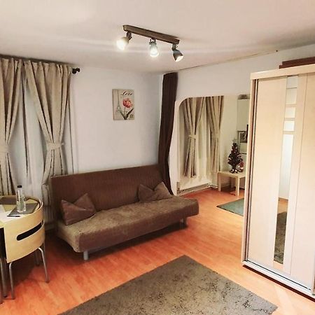 Patria Studio Bucharest Luaran gambar