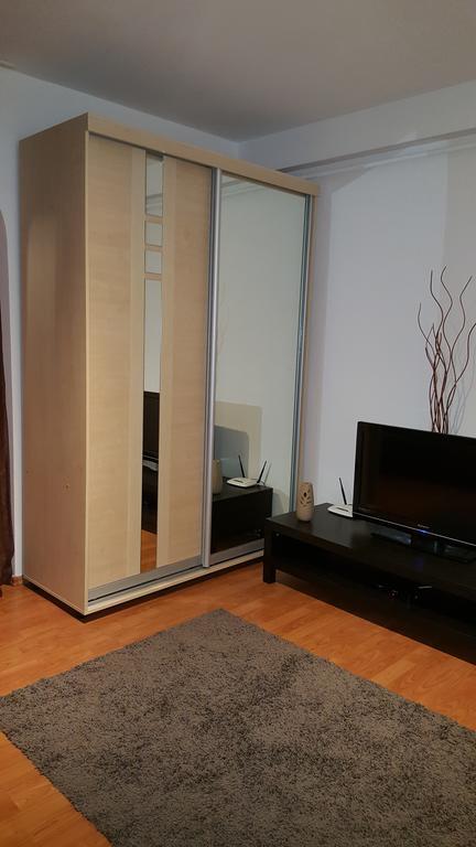 Patria Studio Bucharest Luaran gambar