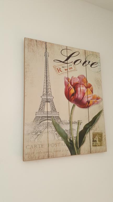 Patria Studio Bucharest Luaran gambar