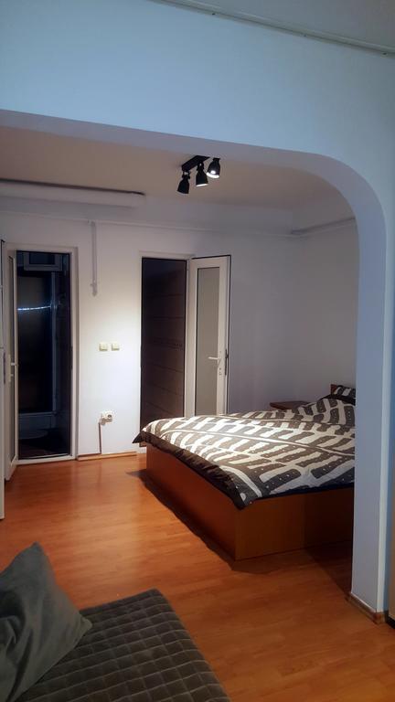 Patria Studio Bucharest Luaran gambar